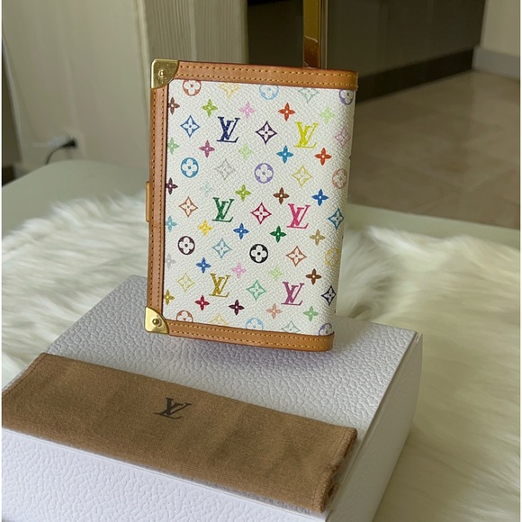 Auth Murakami Agenda Wallet EUC comes with dust bag - Picture 7 of 15